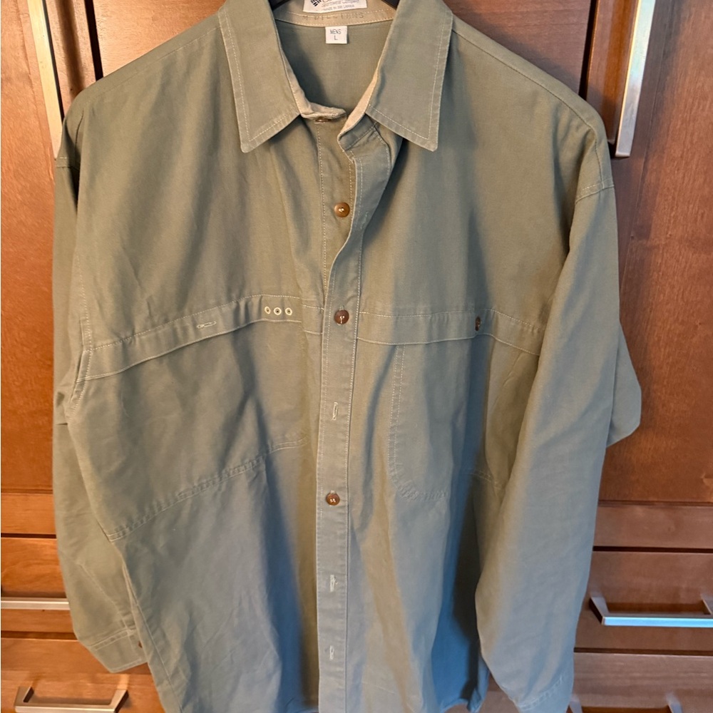 Columbia Men's Tan Shirt